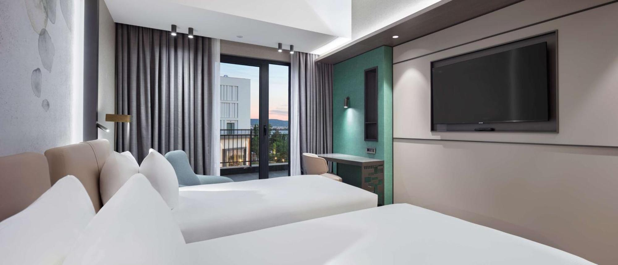 Отель Doubletree By Hilton