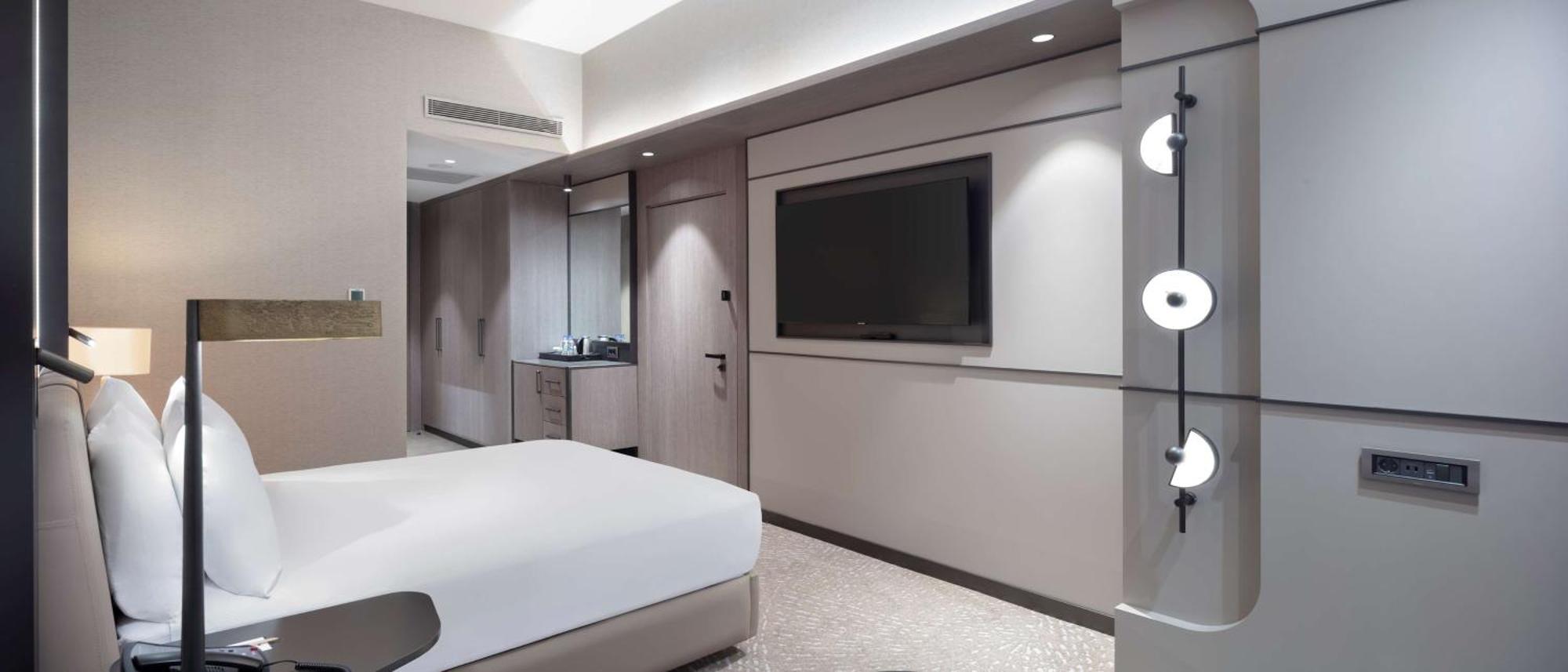 Doubletree By Hilton Отель 5*