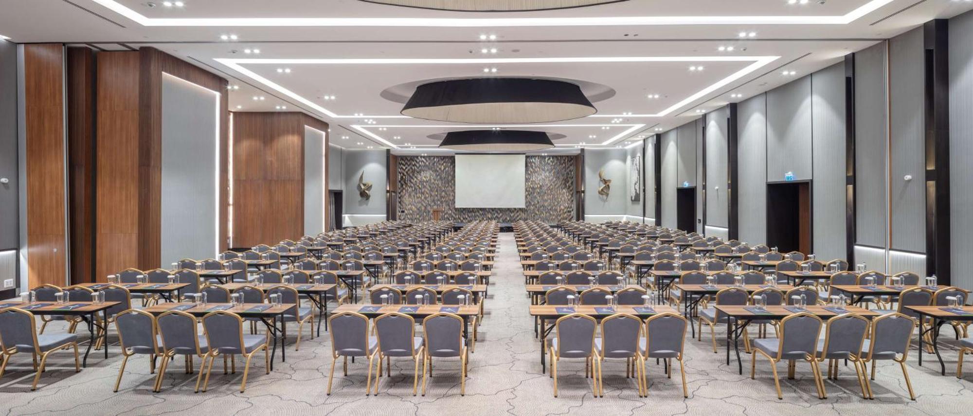 Doubletree By Hilton Отель