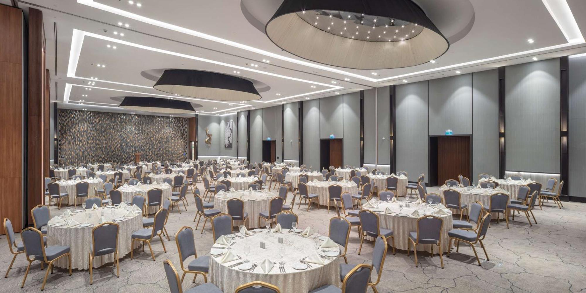 Отель Doubletree By Hilton