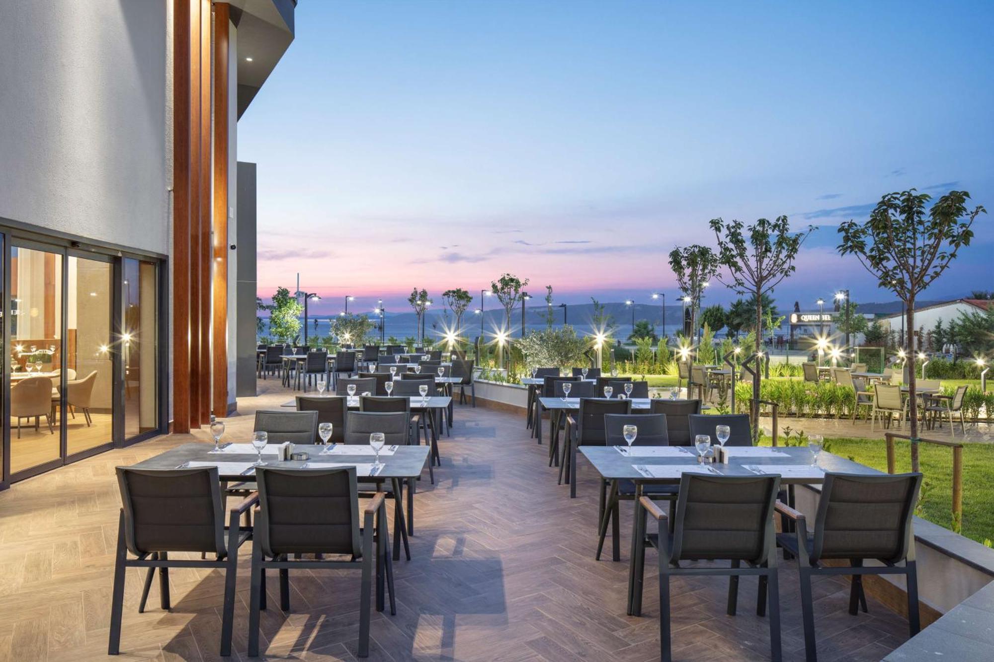 Doubletree By Hilton Отель 5*